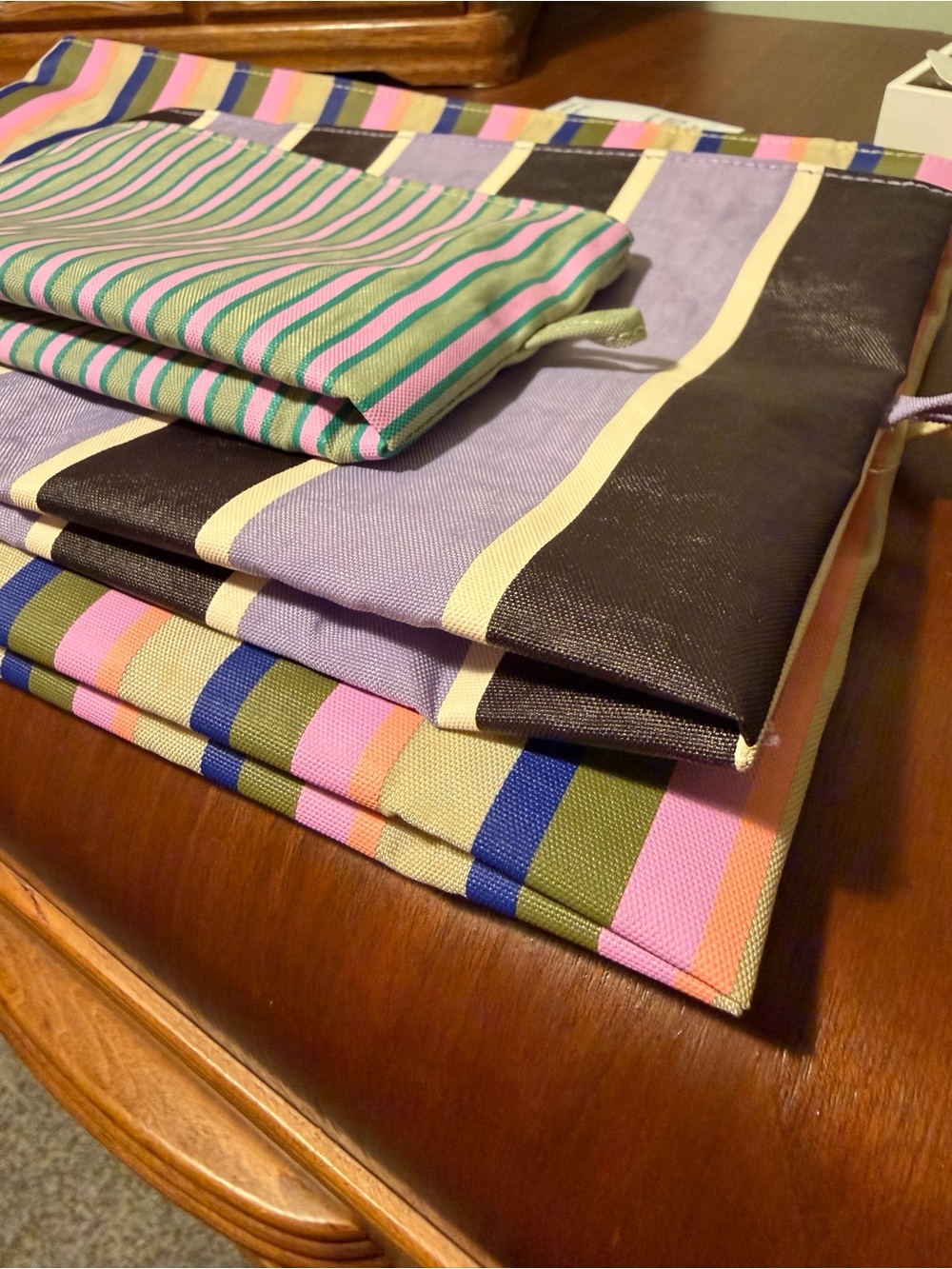 BAGGU Go Pouch Set in Candy Shop Stripes - Picture 3 of 3